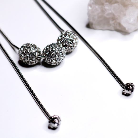 Chico’s Convertible Silvertone Fireball Necklace - Picture 3 of 11